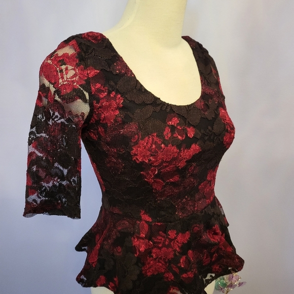 Top - Picture 2 of 6